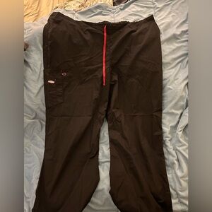 Black 3xl scrub pants Scrubzone w elastic waist and ties.